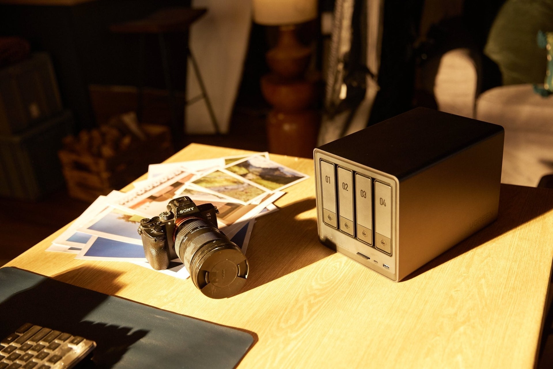 UGREEN NAS Photos: Back Up, Organize, and Import